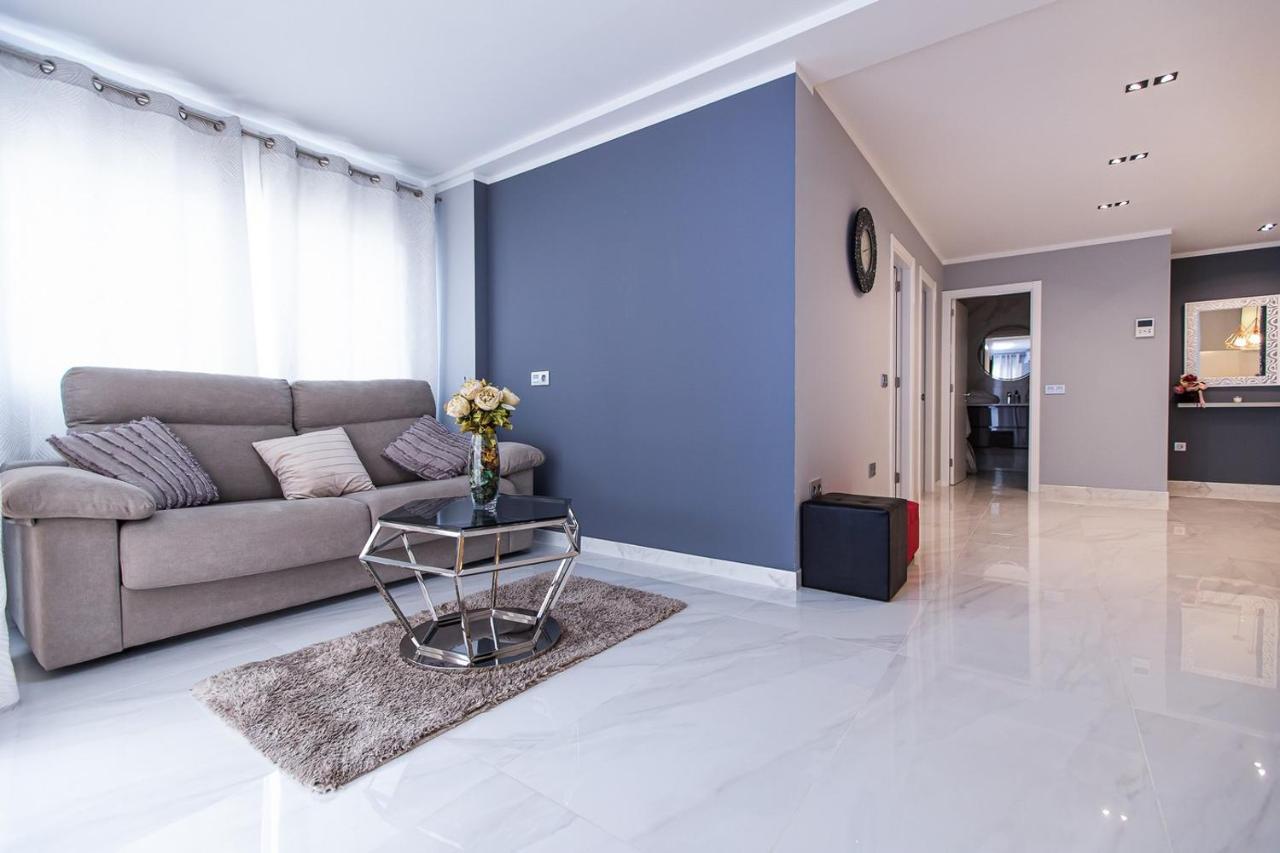 Luxury 2 Bedroom Apartment In Los Cristianos لوس كريستيانوس المظهر الخارجي الصورة